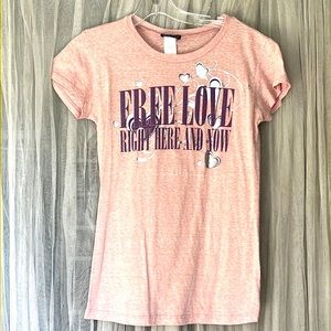 ⭐️ Wet Seal pink short sleeve tee Free Love Right Here and Now Juniors S